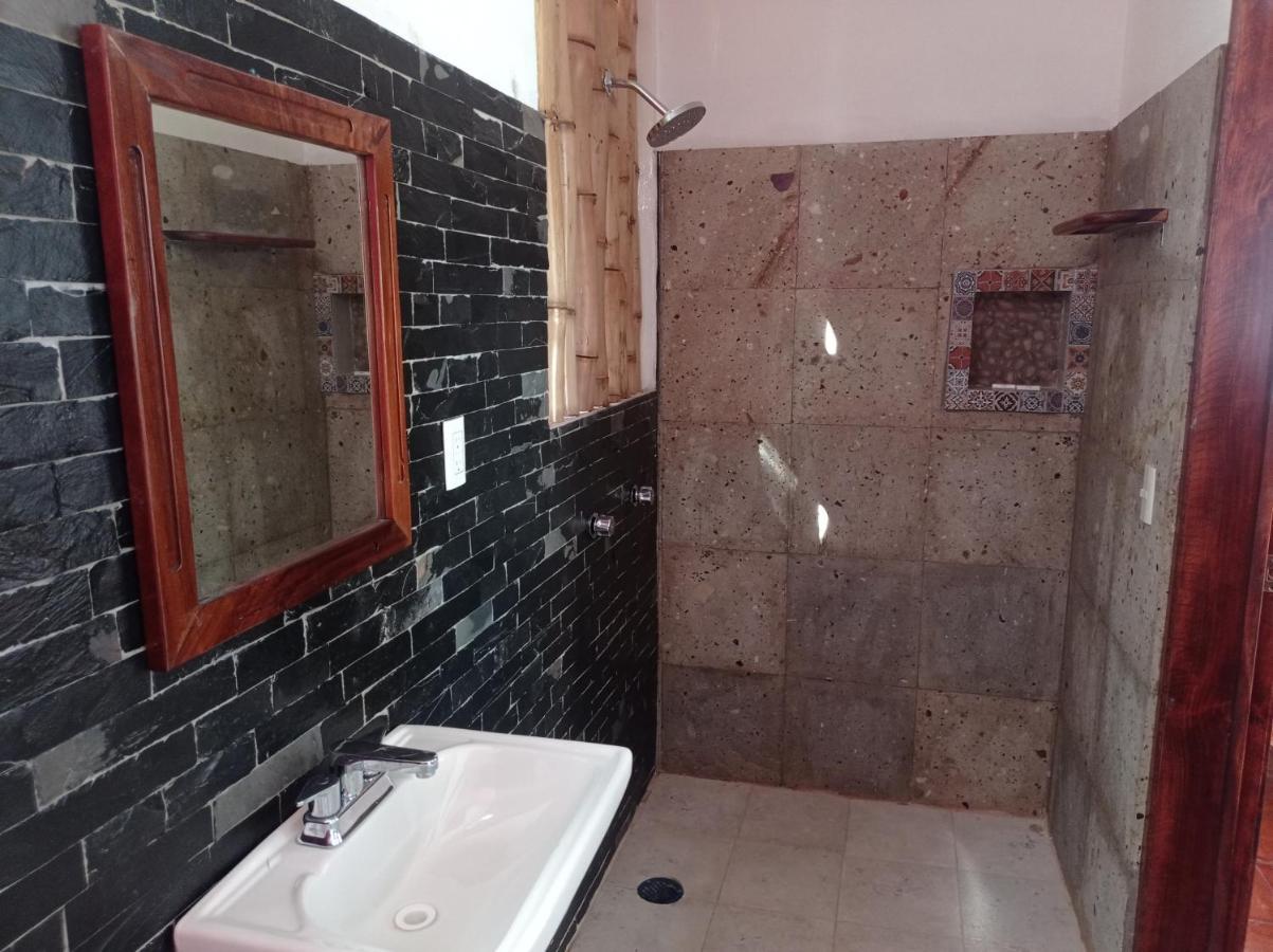 Bungalows Y Cabanas, Las Barracas De La Barra Malucano エクステリア 写真